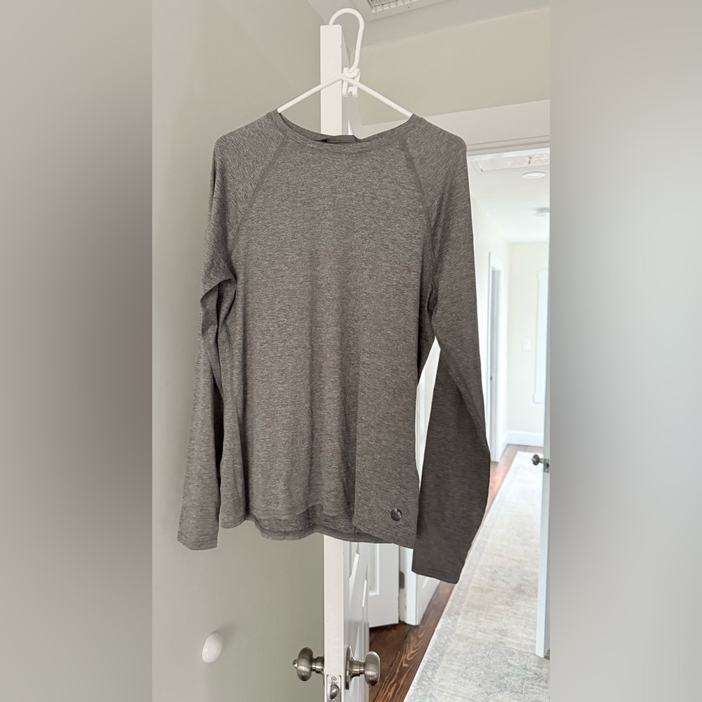 Women's LL Bean athletic long sleeve